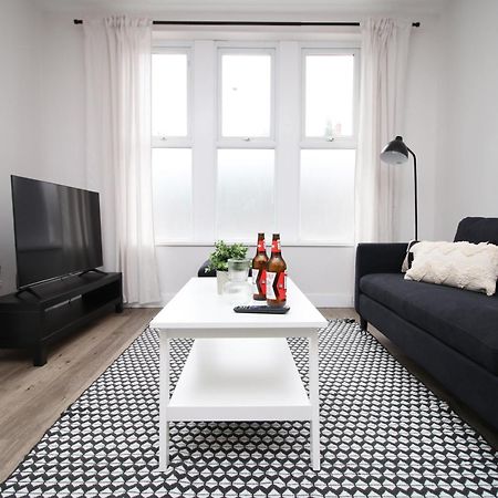 Large 5 Bedroom House - Harlequin Gardens By Ty Sa คาร์ดิฟฟ์ ภายนอก รูปภาพ